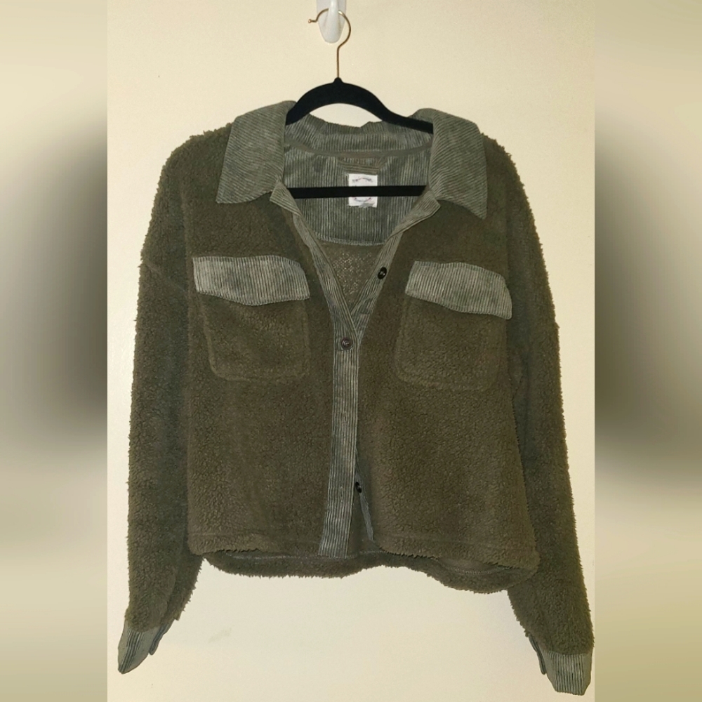Crop dark green jacket